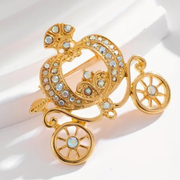 Cinderella Countryside Pumpkin Miniature carriage Vintage Style Crystal Brooch - Picture 1 of 3